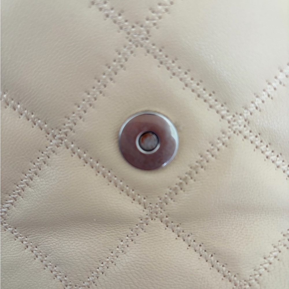Tory Burch Beige Quilted Leather Chain Crossbody Shoulder Bag - Picture 12 of 14